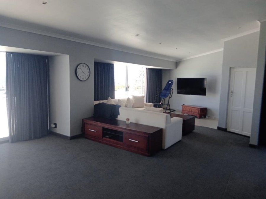 5 Bedroom Property for Sale in Ferreira Town Eastern Cape